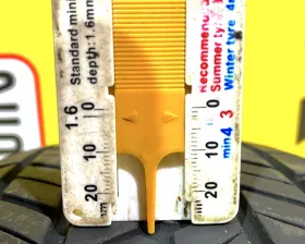 Колесо на диске Mitsubishi 5x114.3 c шиной Yokohama 215/65R16