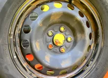 Колеса на дисках Toyota 5x100 c шинами Bridgestone 185/60R15