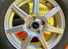 Колеса на дисках Bridgestone Toprun 4x100 c шинами Bridgestone 175/65R15