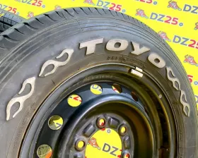 Колеса на дисках Toyota 6x139.7 c шинами Toyo 195/80R15