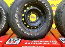 Колеса на дисках Toyota 6x139.7 c шинами Toyo 195/80R15