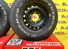 Колеса на дисках Toyota 6x139.7 c шинами Toyo 195/80R15