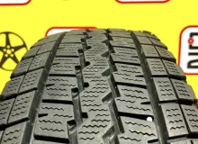 Колеса на дисках Toyota 6x139.7 c шинами Dunlop 195/80R15