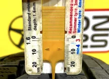 Колеса на дисках Toyota 6x139.7 c шинами Dunlop 195/80R15