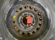 Колеса на дисках Toyota 6x139.7 c шинами Dunlop 195/80R15