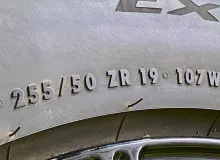 Колеса на дисках Land Rover 5x120 c шинами Continental 255/50R19