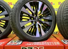 Колеса на дисках Toyota 5x114.3 c шинами Dunlop 235/50R18