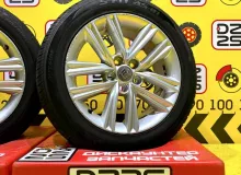 Колеса на дисках Toyota 5x114.3 c шинами Laufenn 215/55R17