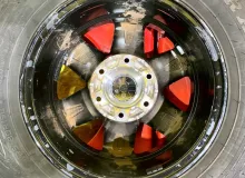 Колеса на дисках Kircheis 6x139.7 c шинами Radar 195/80R15
