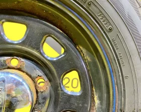 Колесо на диске Toyota 6x139.7 c шиной Dunlop 215/65R16