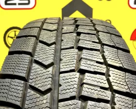 Колесо на диске Toyota 6x139.7 c шиной Dunlop 215/65R16