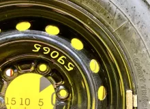 Колесо на диске Toyota 6x139.7 c шиной Bridgestone 195/80R15