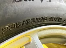 Колеса на дисках Schneder 5x114.3 c шинами Bridgestone 235/60R18