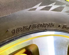 Колеса на дисках Toyota 5x100 c шинами Bridgestone 185/60R15